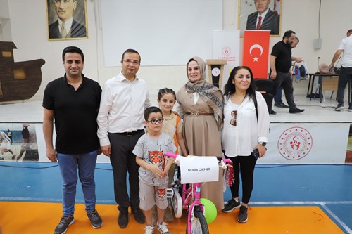 “7’den 70’e Okuyan Cizre” Kitap Okuma Yarışmasında Ödüller Sahiplerini Buldu.